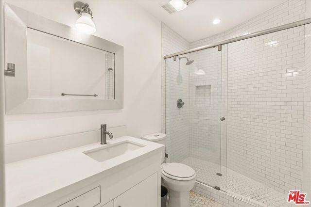 1002 14th St #6, Santa Monica, CA 90403