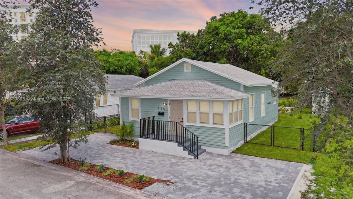 House for rent at 125 Frow Ave, Miami, FL 33133