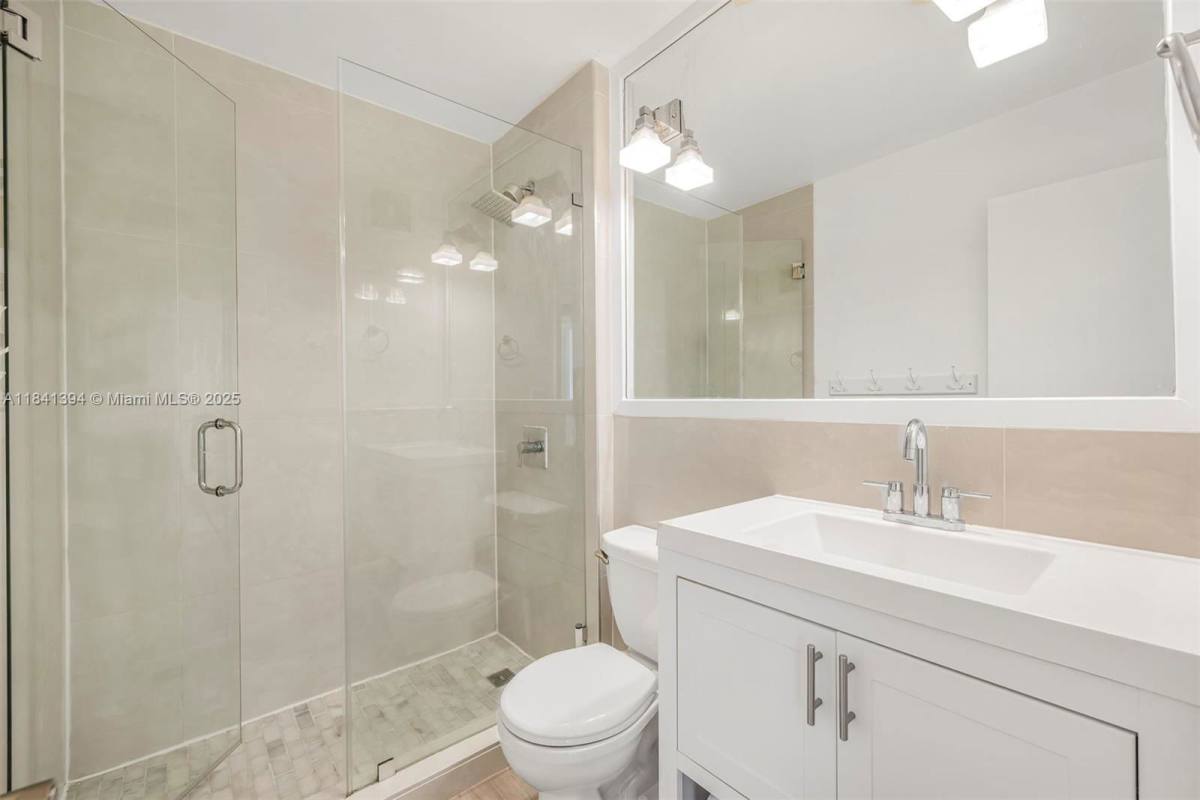 Townhouse for rent at 3192 Bird Ave, Miami, FL 33133