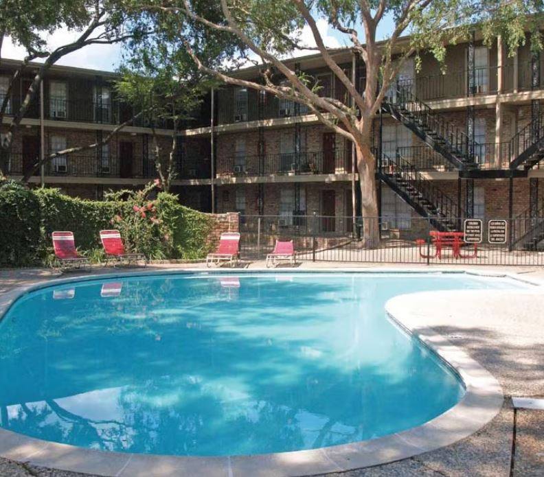 Apartment for rent at 6320 Windswept Lane, Houston, TX 77057