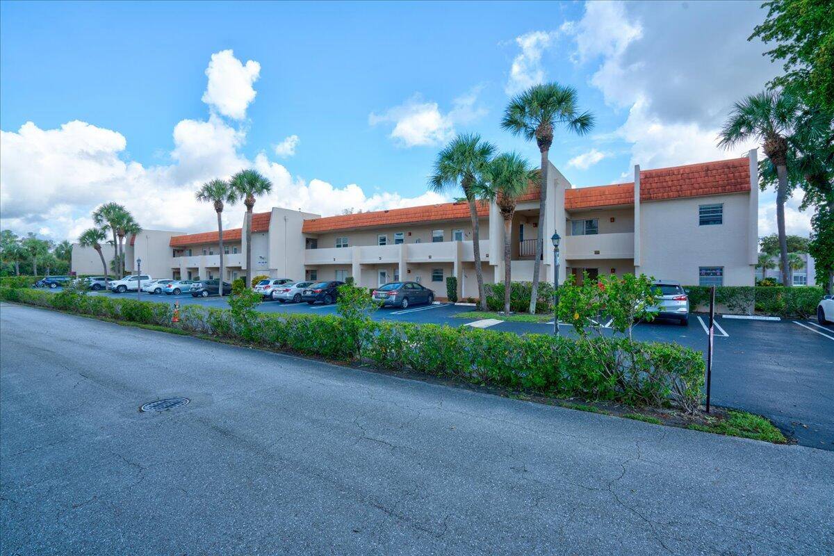 Condo for rent at 2901 Fiore Way, Delray Beach, FL 33445