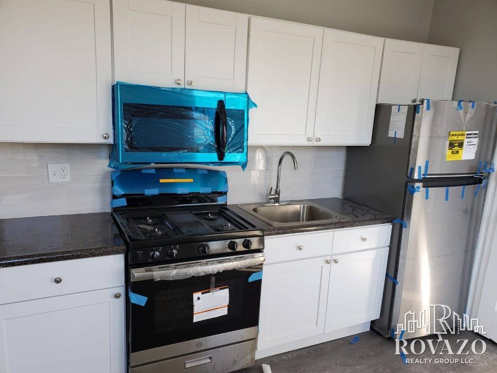 Apartment for rent at 432 S 14th St #1, Newark, NJ 07103