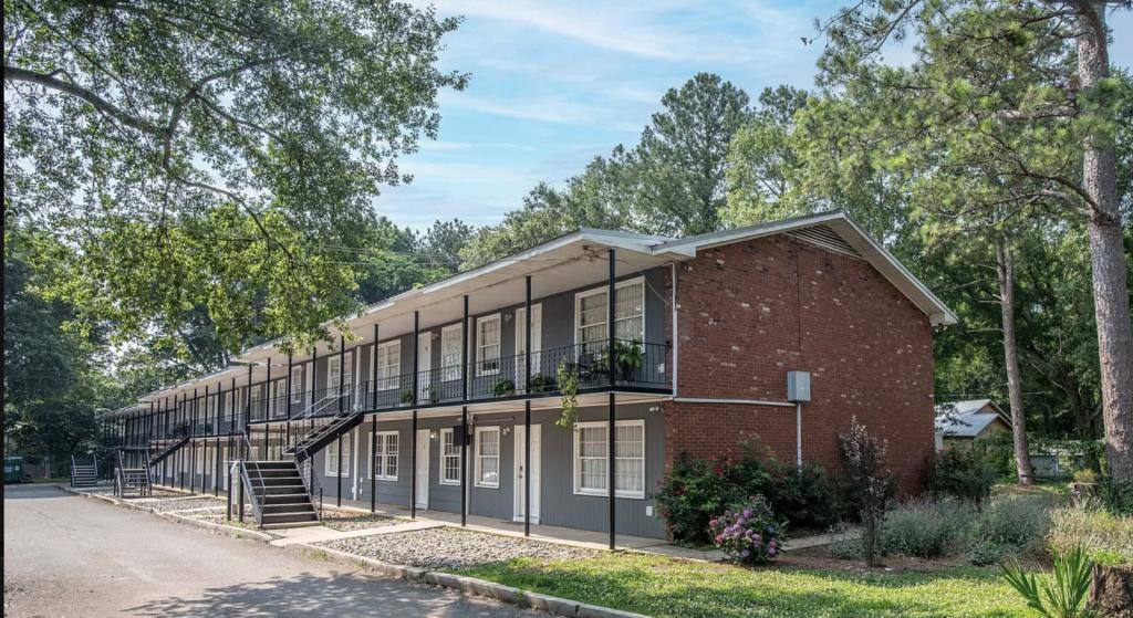 Apartment for rent at 125 Honeysuckle Lane, Athens, GA 30606