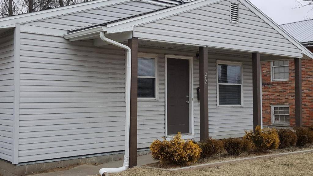 House for rent at 209 E 2nd St, Fulton, MO 65251