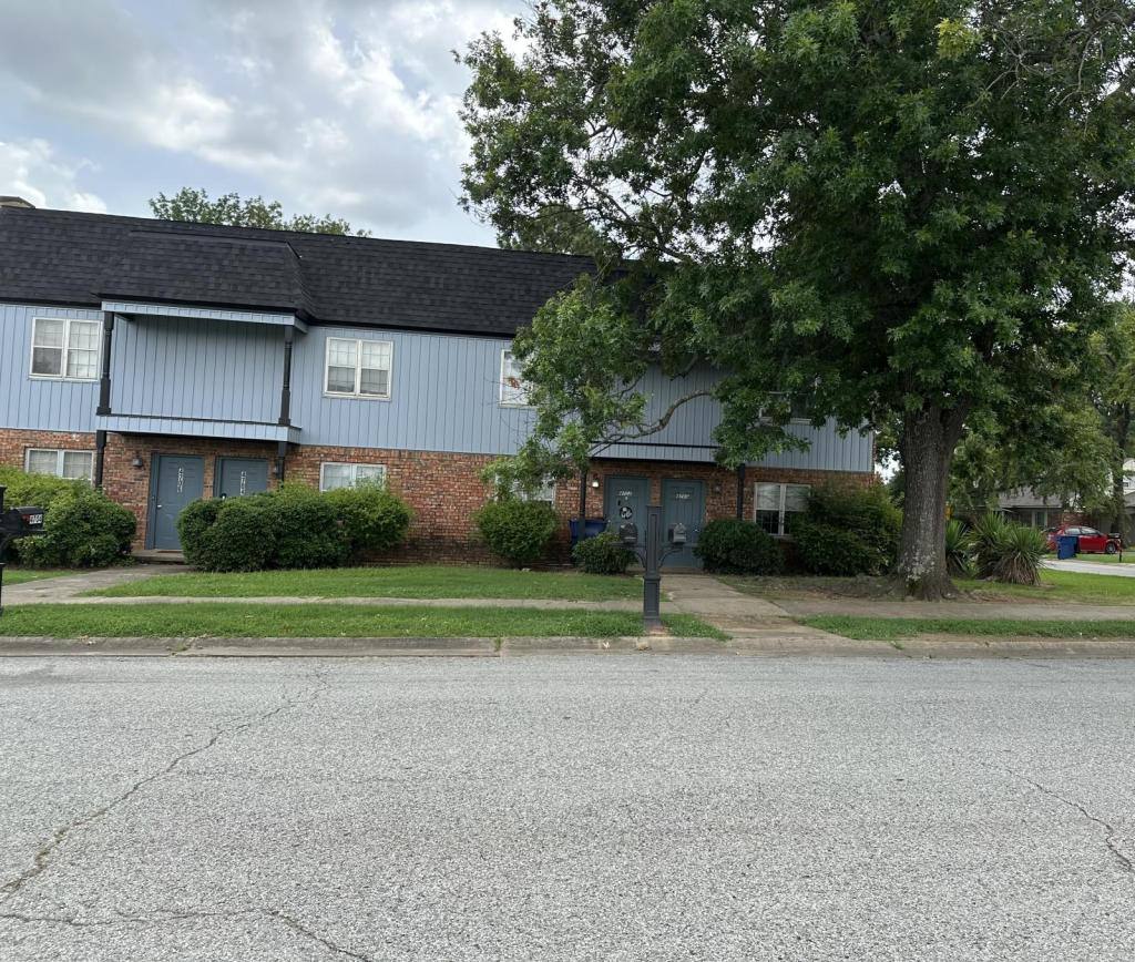 Townhouse for rent at 4700 Windsor Dr, Fort Smith, AR 72904