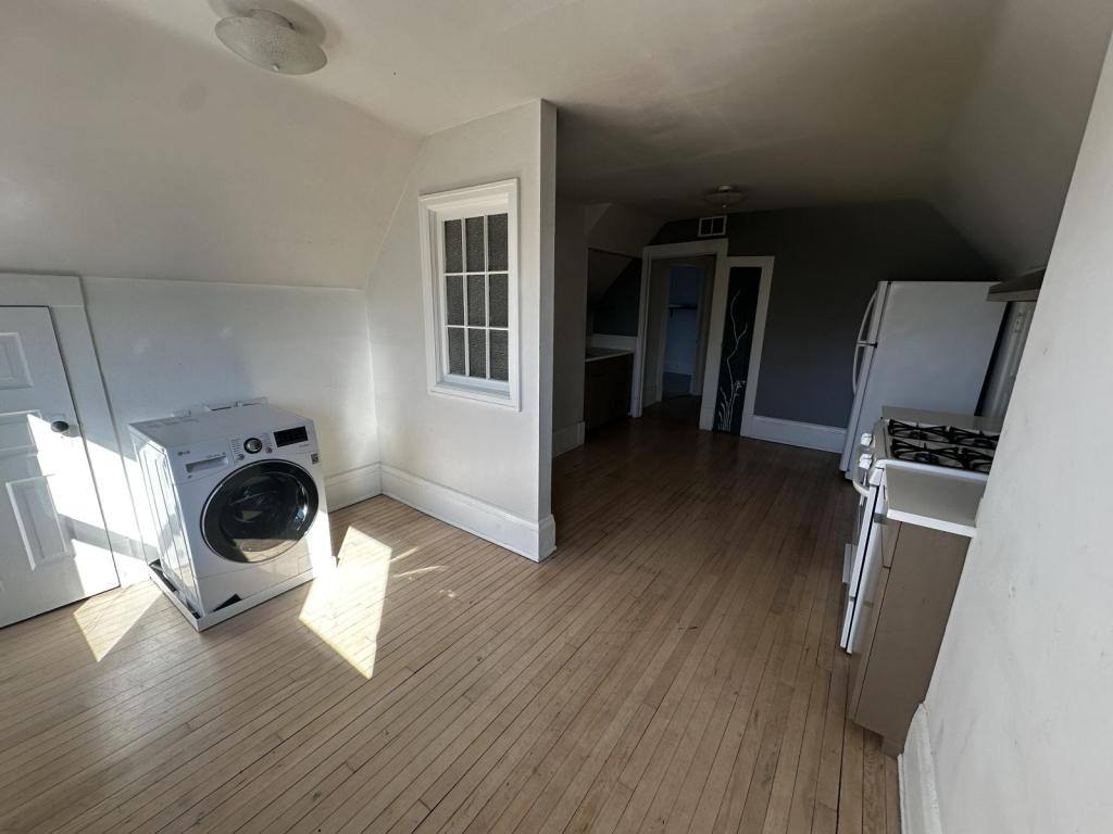 House for rent at 2505 N Oakland Ave, Milwaukee, WI 53211