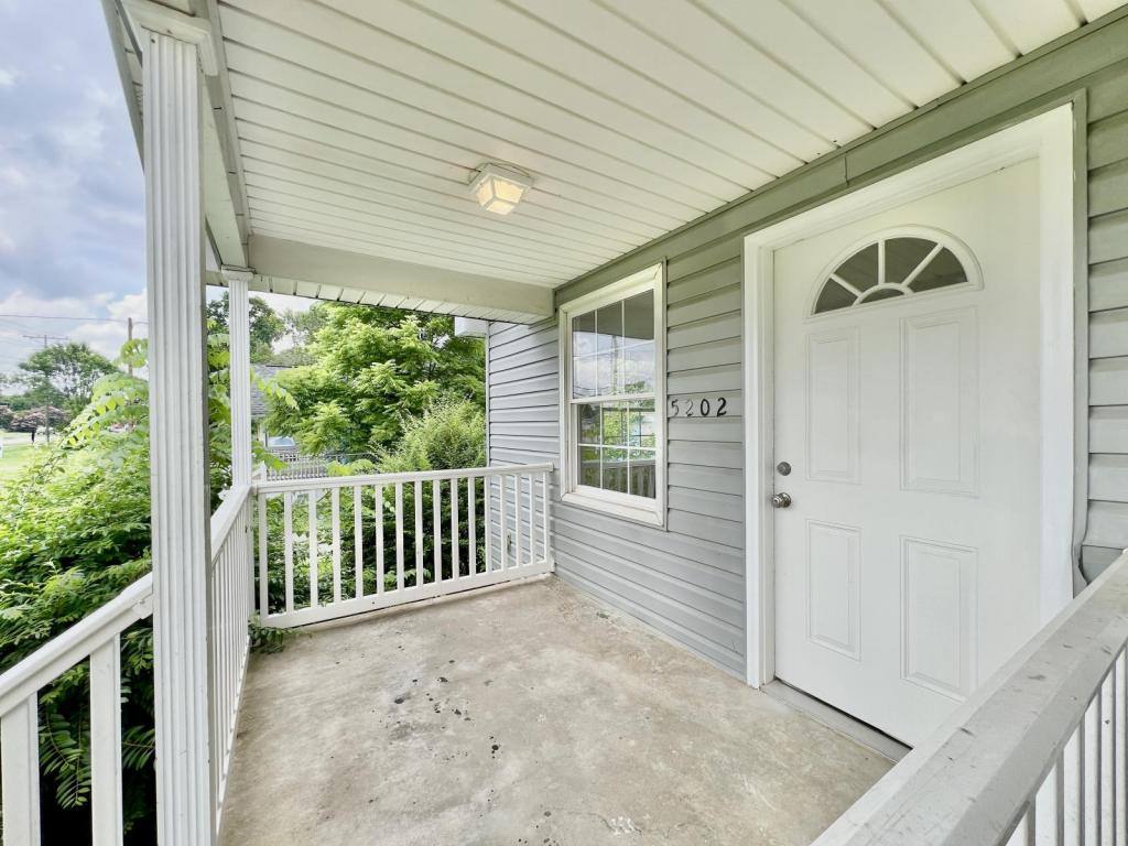 Townhouse for rent at 5202 Statesville Rd, Charlotte, NC 28269