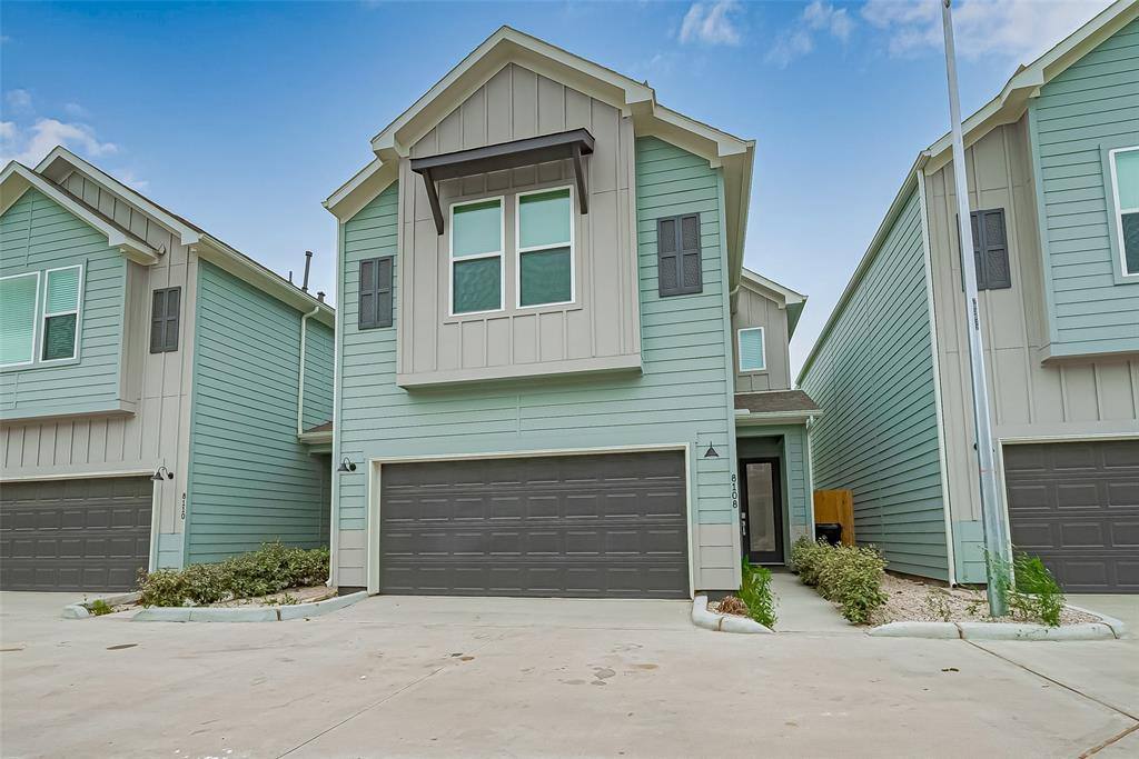 House for rent at 8108 Esther Acres Lane, Houston, TX 77088
