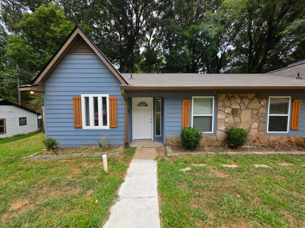 Apartment for rent at 452 Booth Circle #30008, Marietta, GA 30069