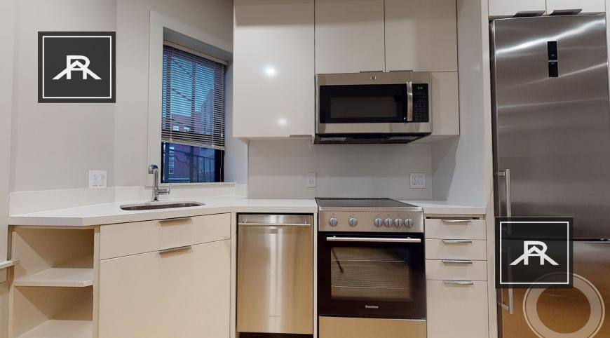 Apartment for rent at 117 Mount Auburn St, Cambridge, MA 02138
