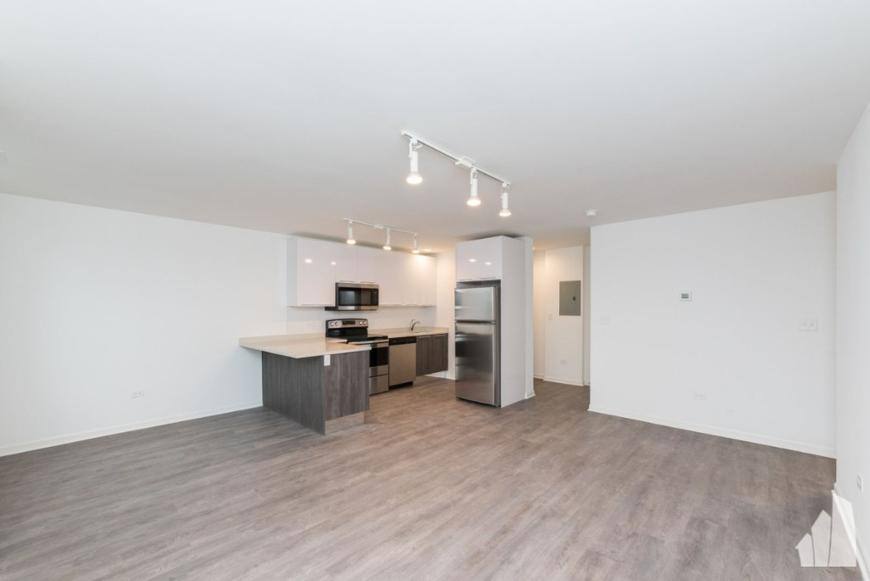 Apartment for rent at 940 W Winona #211, Chicago, IL 60640