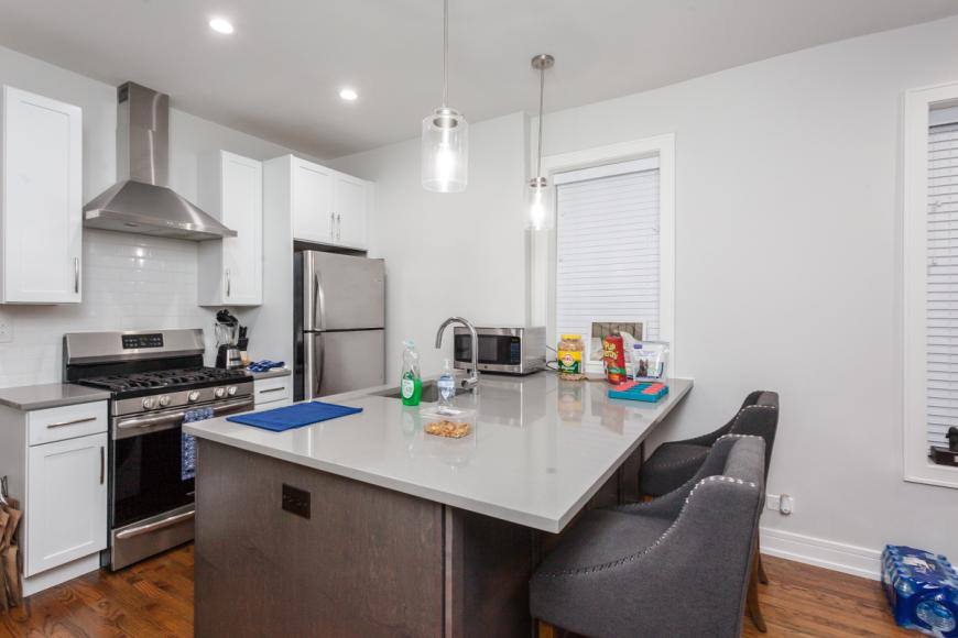 Apartment for rent at 2045 N Wolcott #1F, Chicago, IL 60614