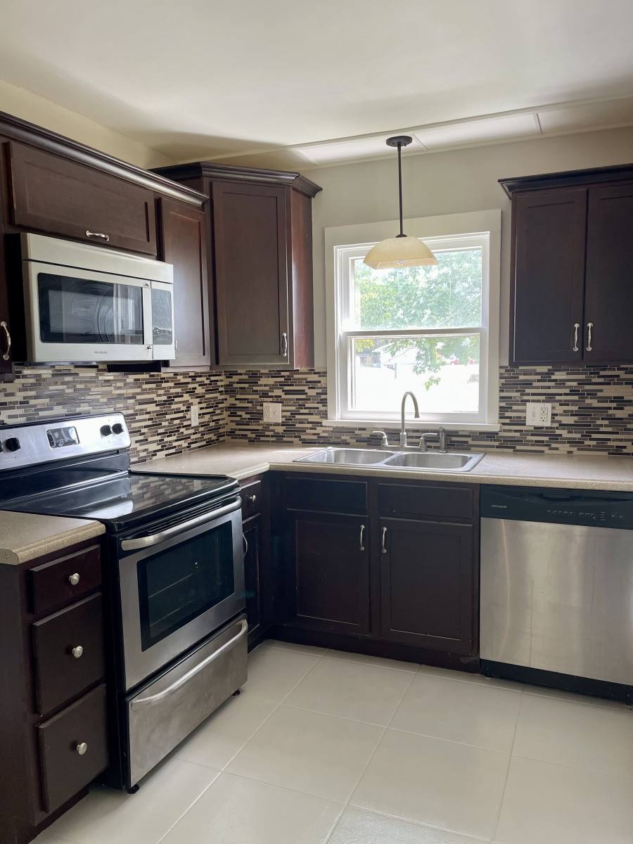 House for rent at 305 S Russell St, Portland, TN 37148