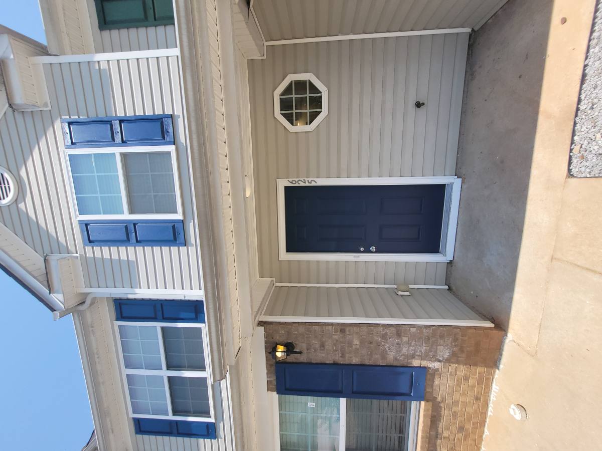 Townhouse for rent at 625 Chase Lane, McDonough, GA 30253