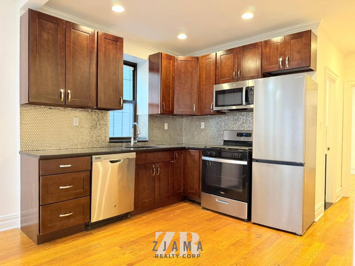 Apartment for rent at 315 Lincoln Place #1C, Brooklyn, NY 11238