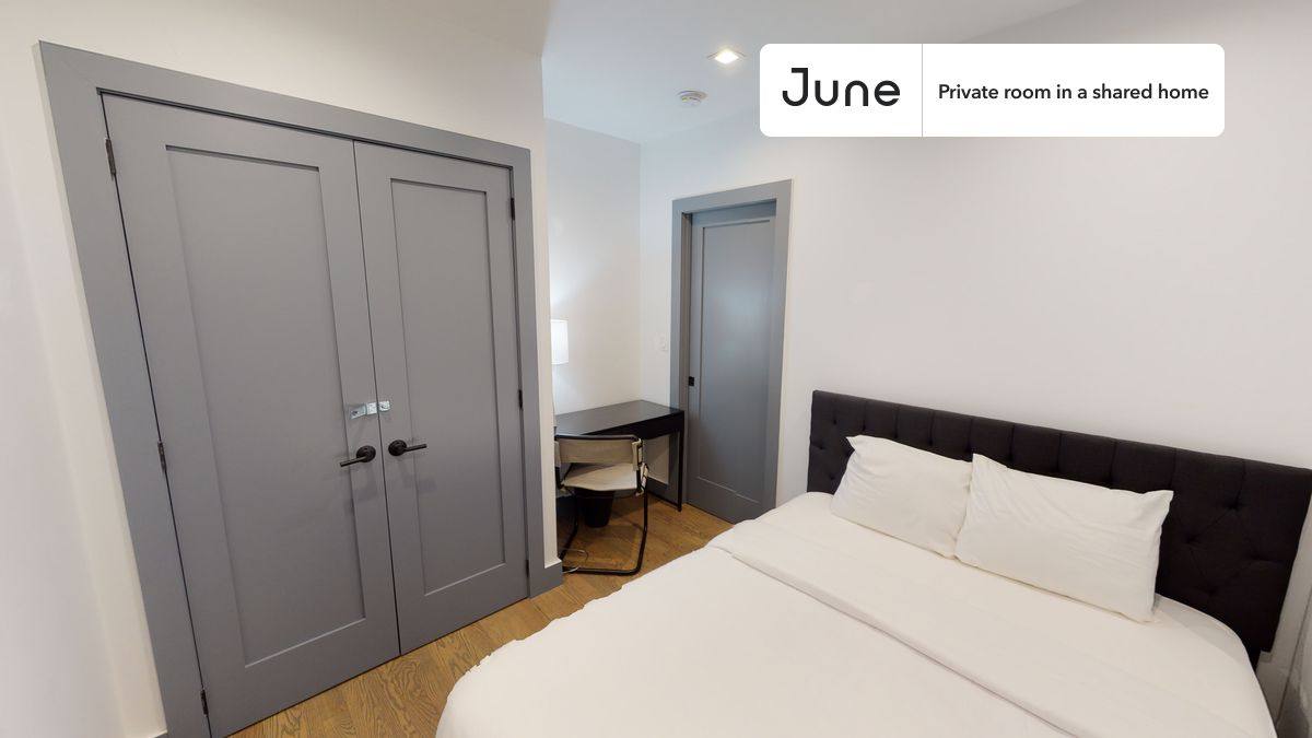 Apartment for rent at 301 Saint Nicholas #B, New York, NY 10027