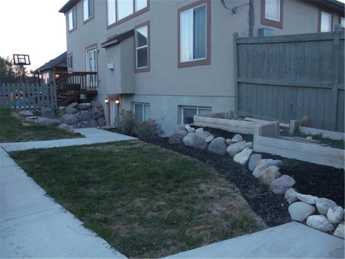 Apartment for rent at 3864 E Clubhouse Lane #2, Eagle Mountain, UT 84005
