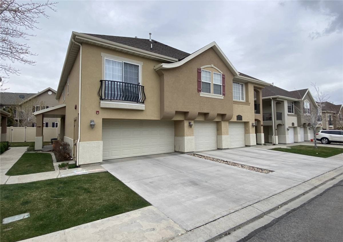 Townhouse for rent at 1627 W 3180 N, Lehi, UT 84043