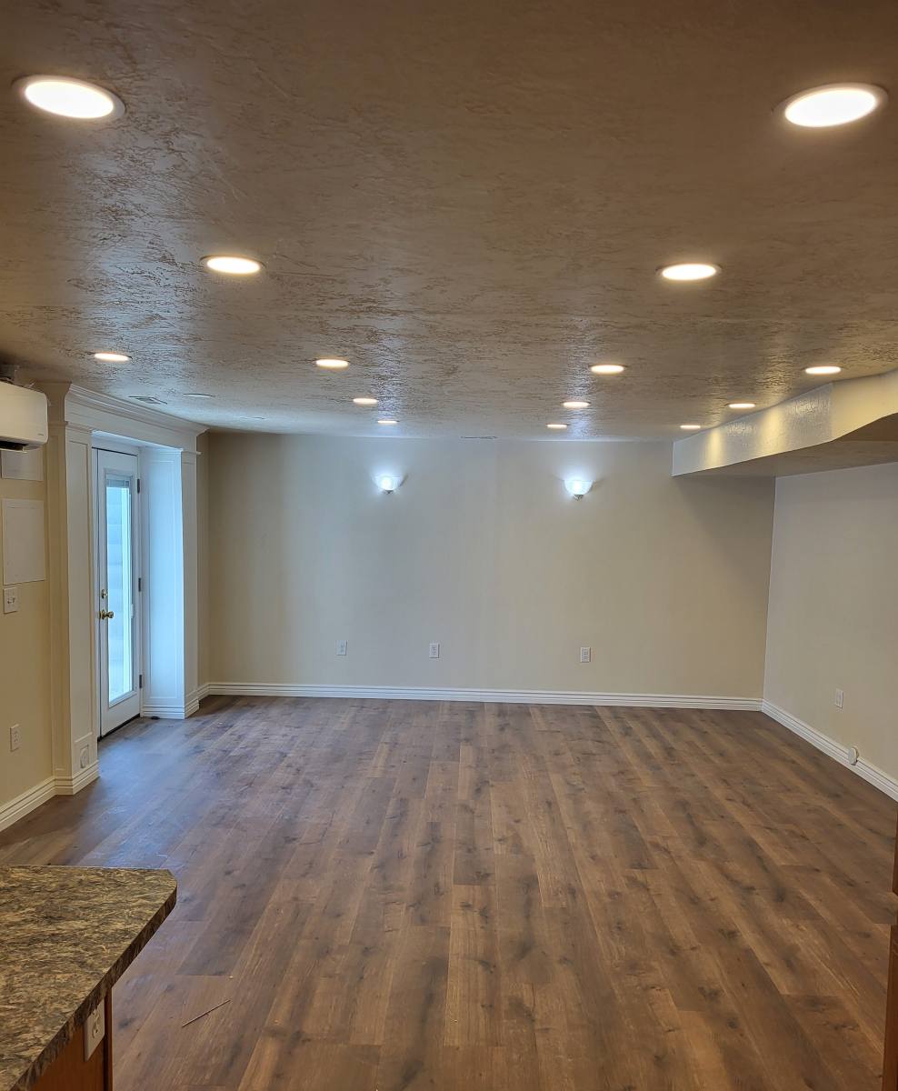 Apartment for rent at 2777 W 2175 N, Clearfield, UT 84015