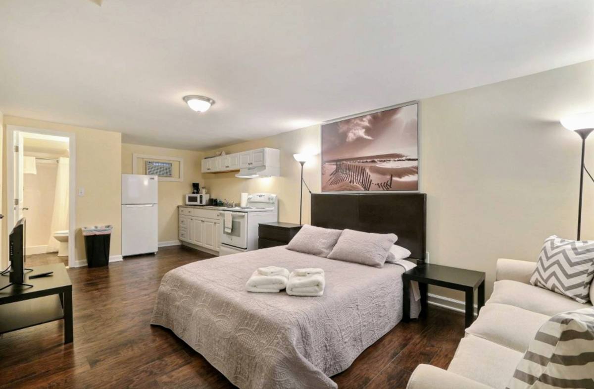 Apartment for rent at 2020 Hawthorne St, Savannah, GA 31404