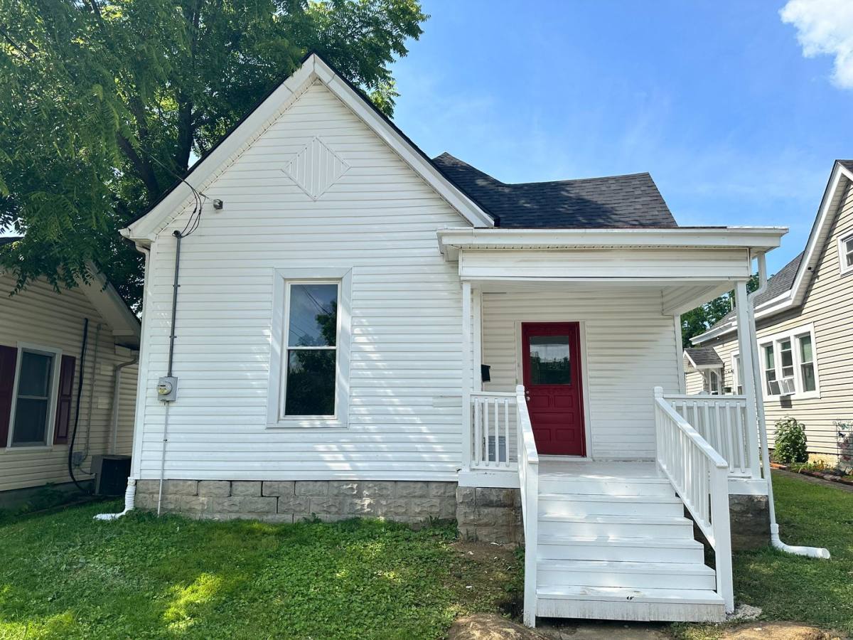House for rent at 120 E Lexington Ave, Winchester, KY 40391