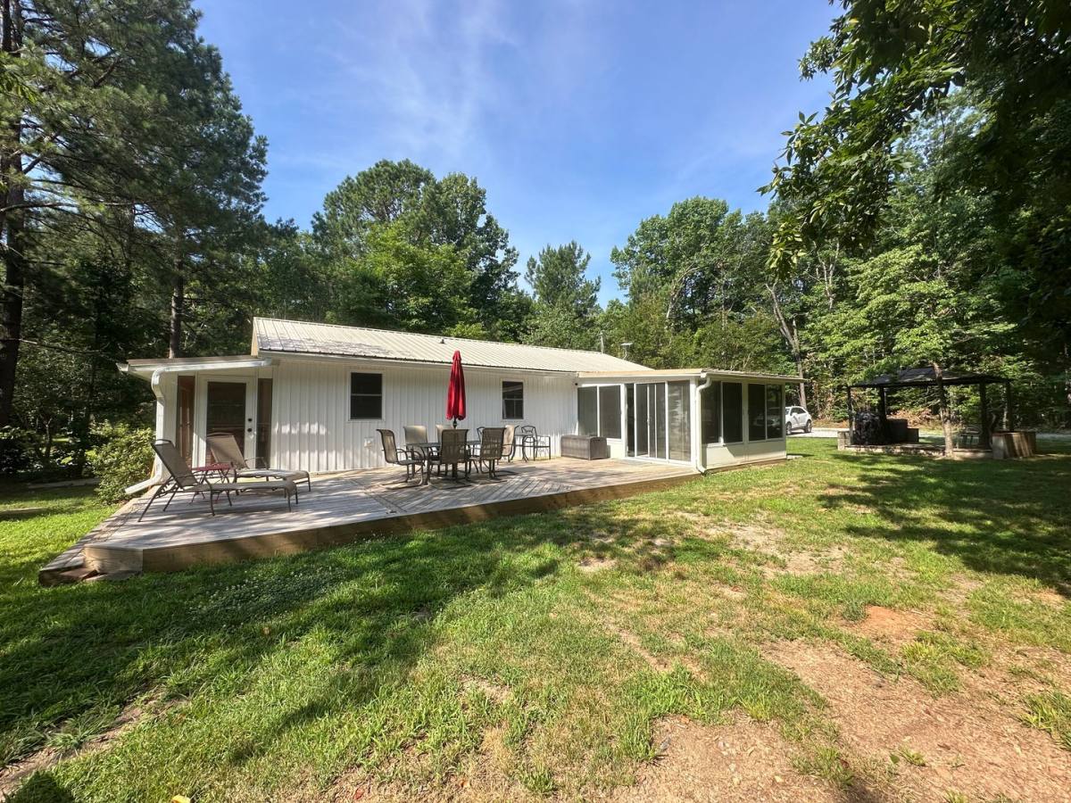 House for rent at 104 Moonlight Court, Macon, NC 27551
