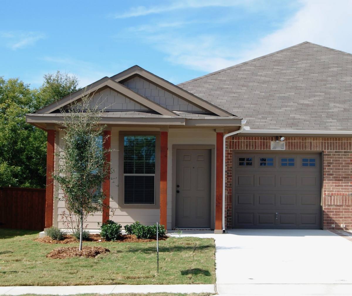 Apartment for rent at 393 Orbit Dr, Lavon, TX 75166
