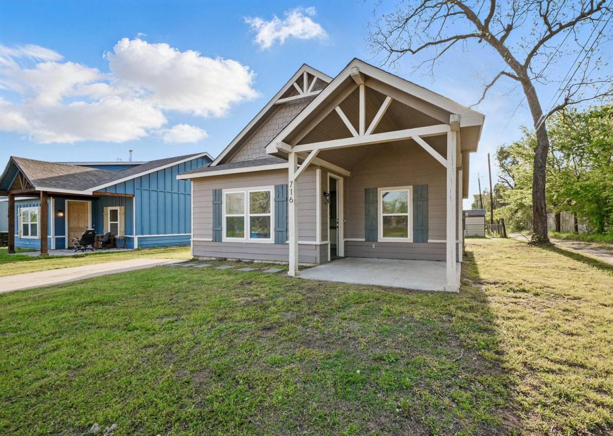 House for rent at 716 N Houston Ave, Denison, TX 75021