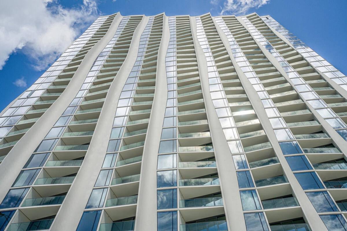 Apartment for rent at 1000 Auahi St, Honolulu, HI 96814