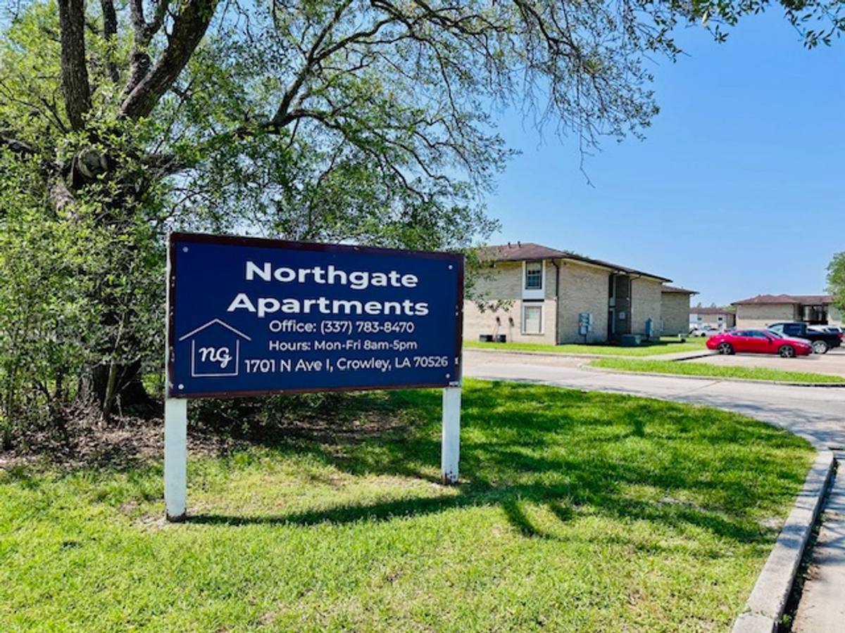 Apartment for rent at 1701 N Ave, Crowley, LA 70526
