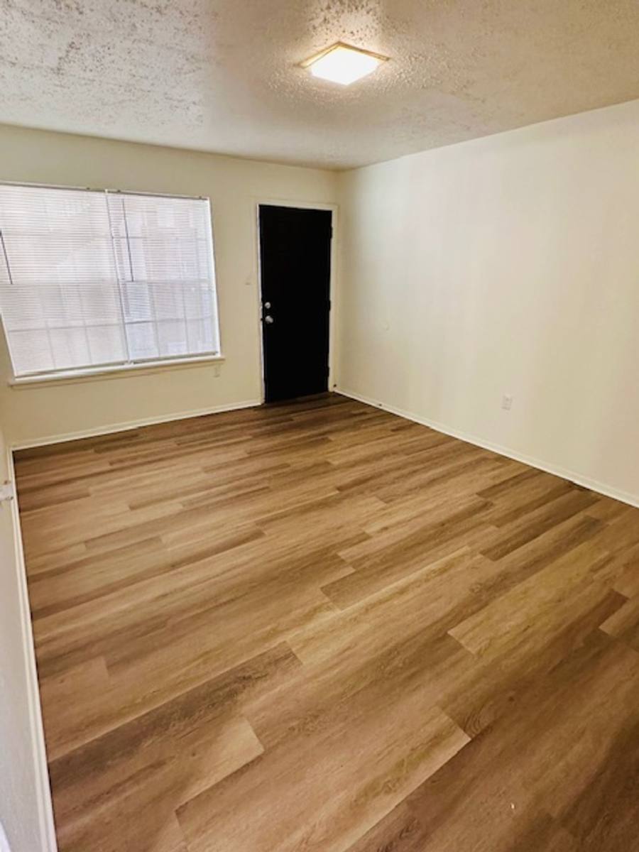 Apartment for rent at 1701 N Ave, Crowley, LA 70526