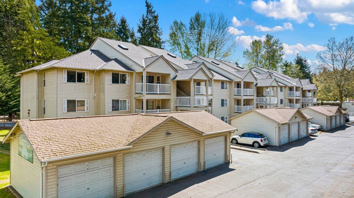 Apartment for rent at 7339-7345 NE 175th St, Kenmore, WA 98028
