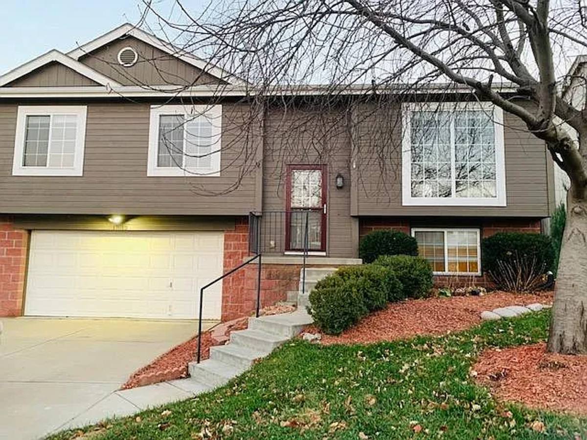 House for rent at 17013 Sprague St, Omaha, NE 68116