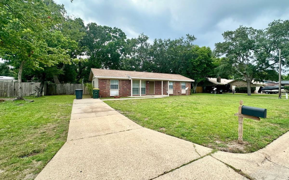 House for rent at 118 Audrey Circle, Fort Walton Beach, FL 32548