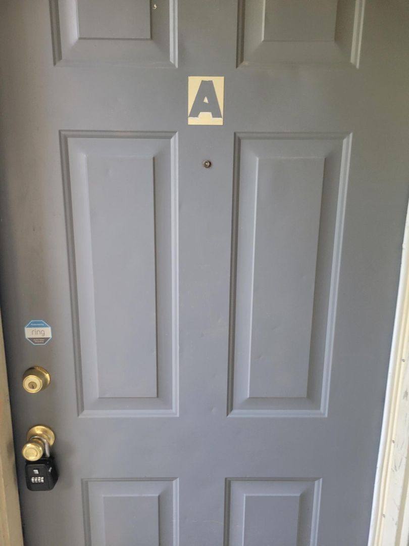Apartment for rent at 3211 12th Ave, Council Bluffs, IA 51501