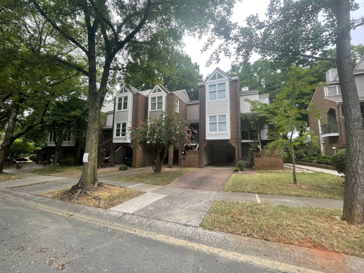 Townhouse for rent at 236 S Clarkson St, Charlotte, NC 28202