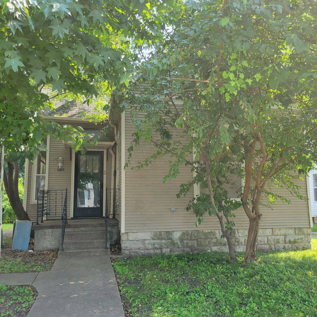 House for rent at 1005 W 3rd St, Sedalia, MO 65301