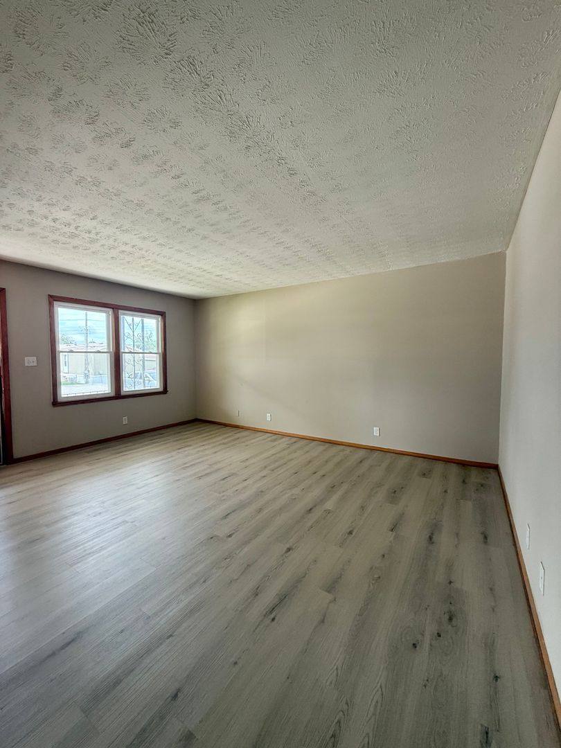 Apartment for rent at 3008 Washington St, Bellevue, NE 68005