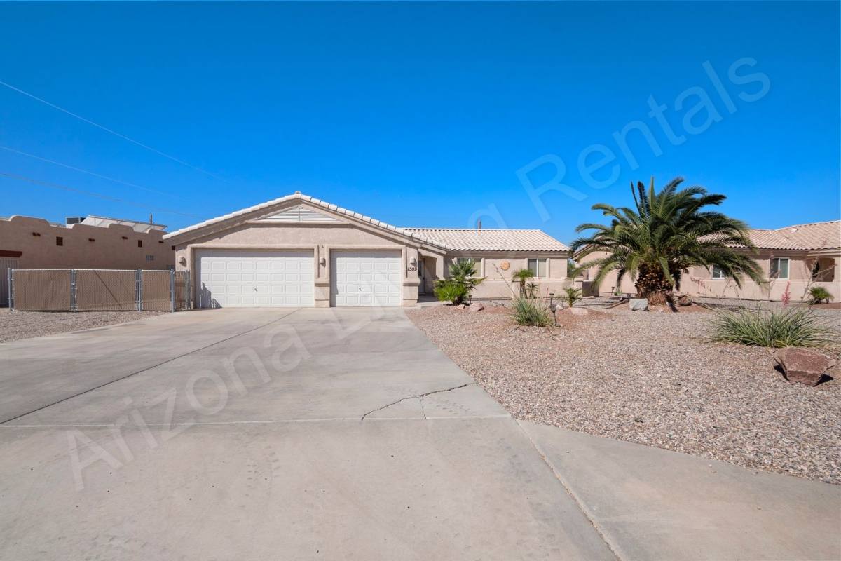 House for rent at 1309 McCulloch Blvd S, Lake Havasu City, AZ 86406
