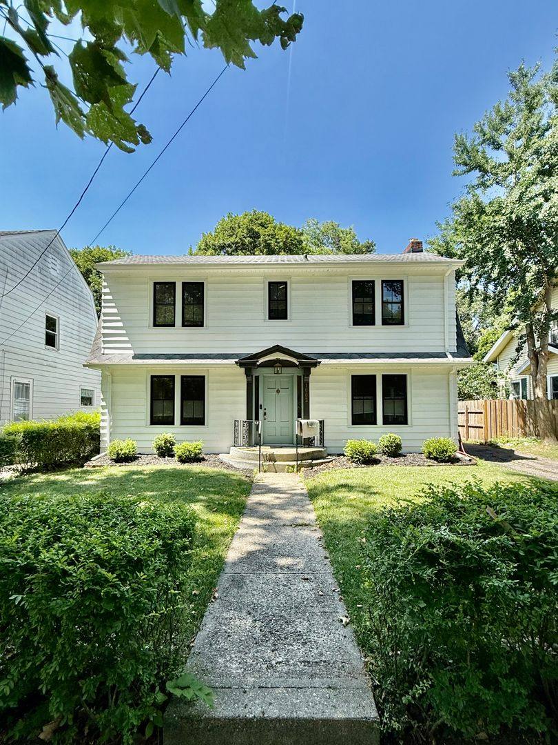 House for rent at 1002 Short Rd, Kalamazoo, MI 49008