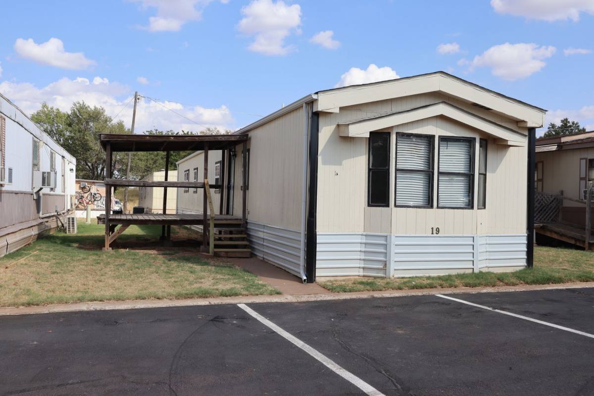 1300 Sandpiper, Weatherford, OK 73096