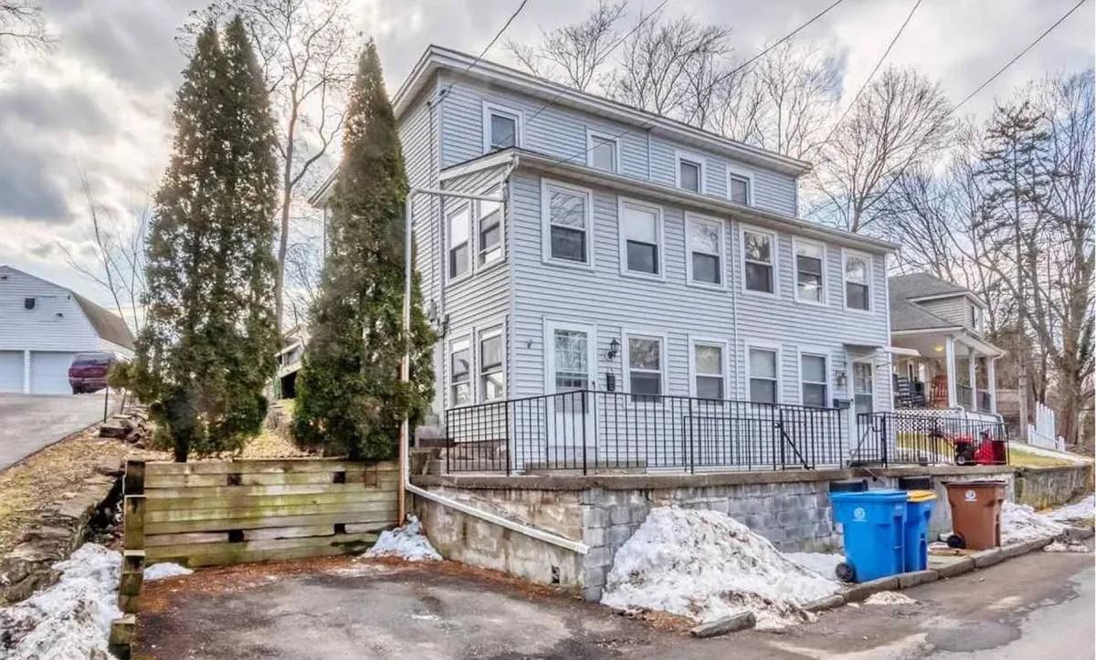 Apartment for rent at 25-27 N Wilbur Ave, Kingston, NY 12401
