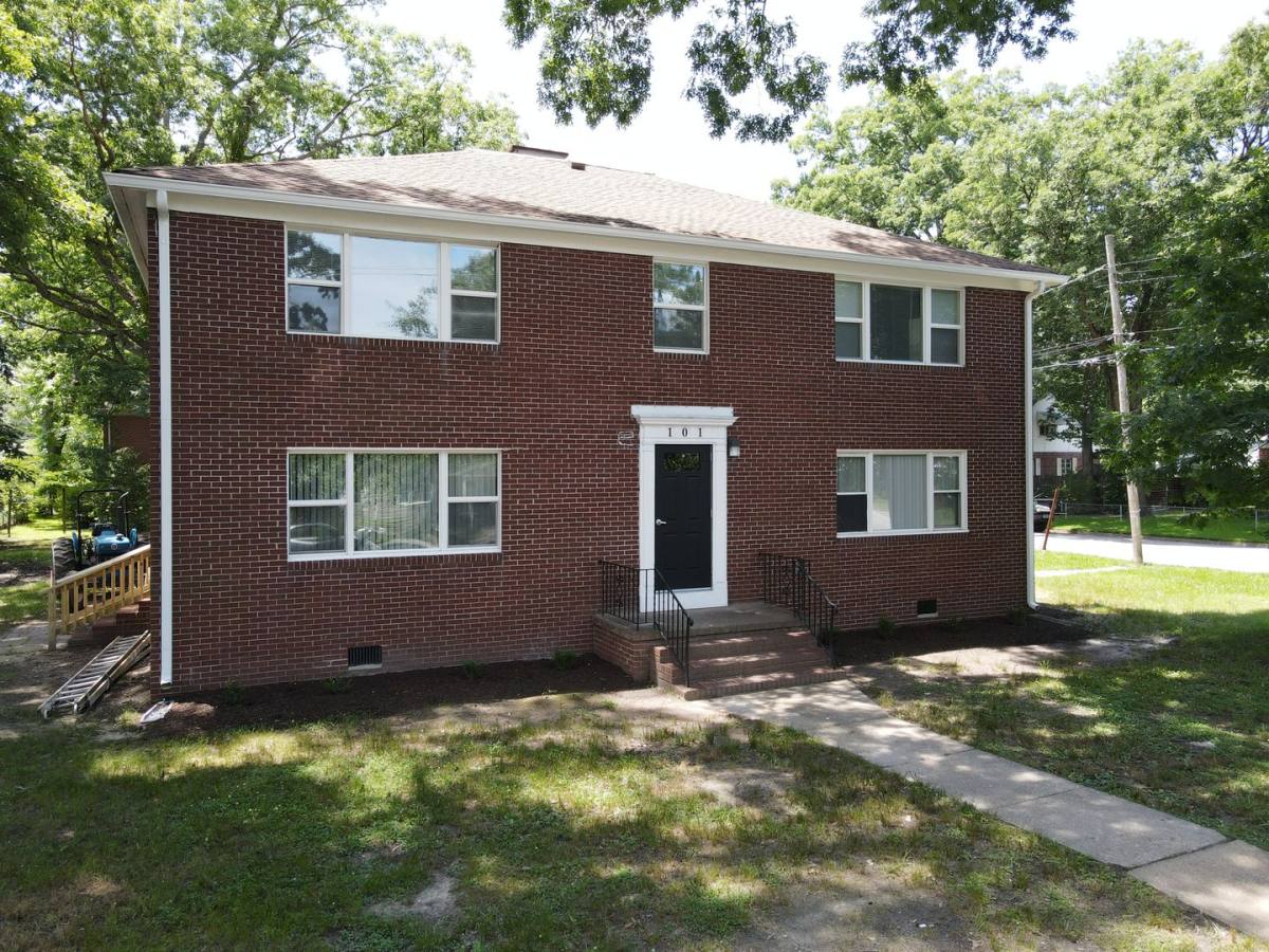 Apartment for rent at 101 Nicholson St, Portsmouth, VA 23702