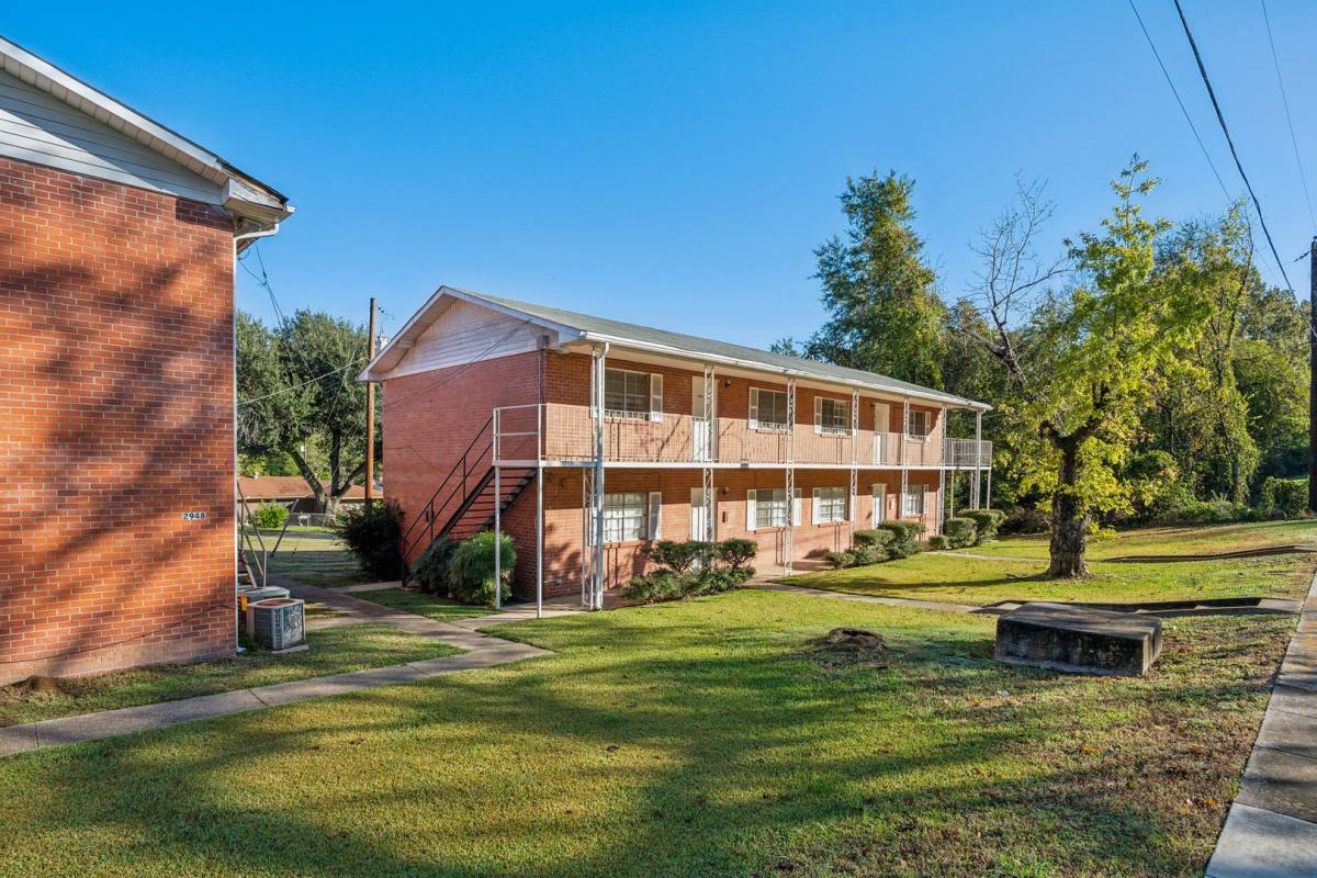 Apartment for rent at 2954 Anna St, Shreveport, LA 71103