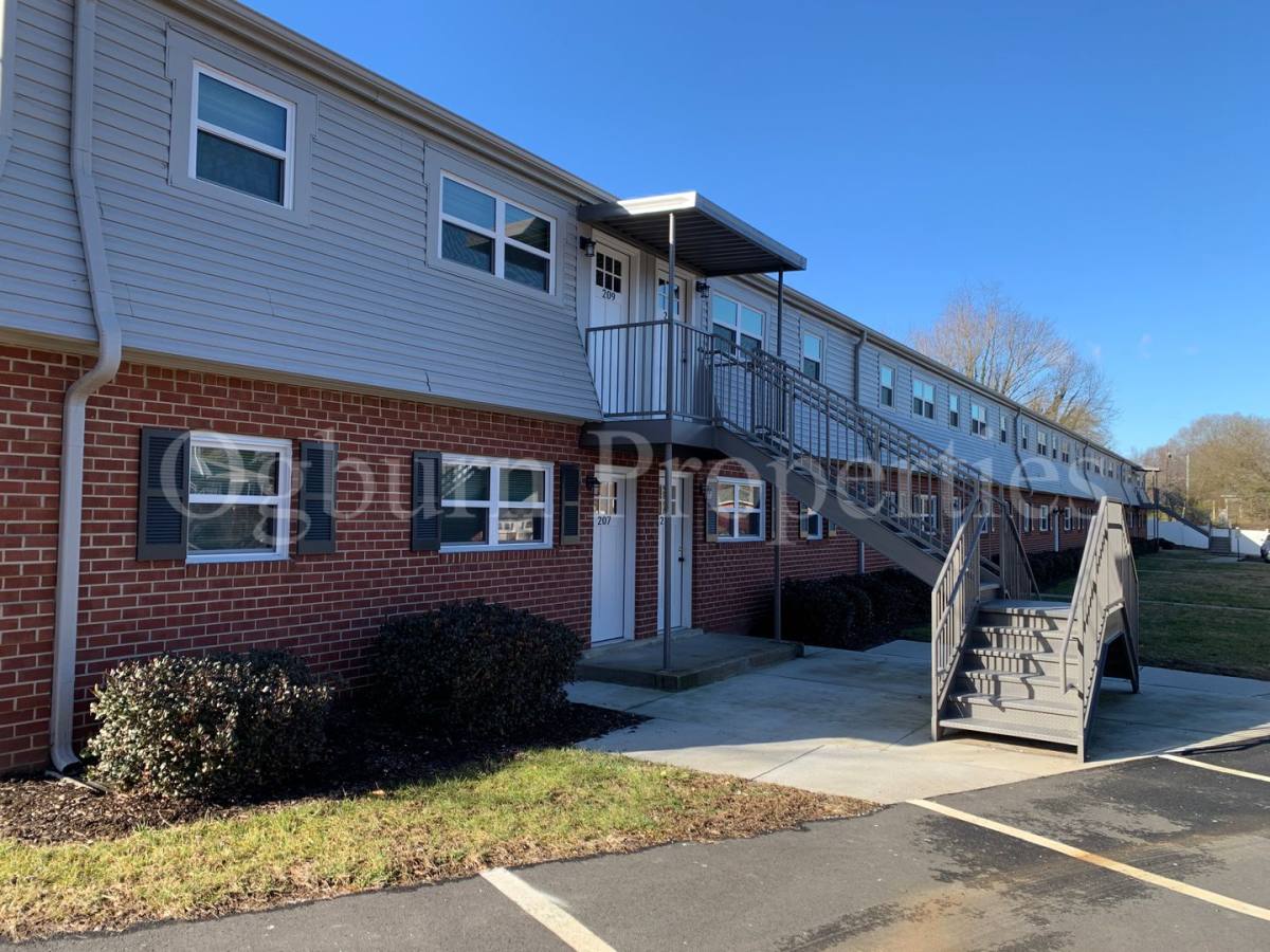 Apartment for rent at 219-C Mayberry Ave, Mount Airy, NC 27030