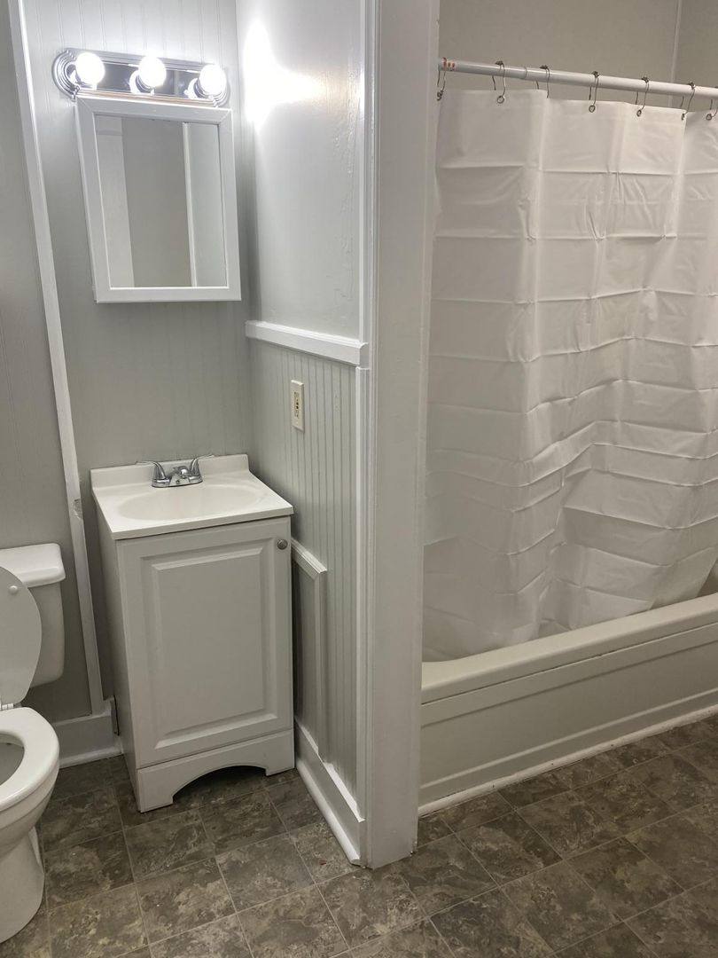 House for rent at 1700 SW Fillmore, Topeka, KS 66604