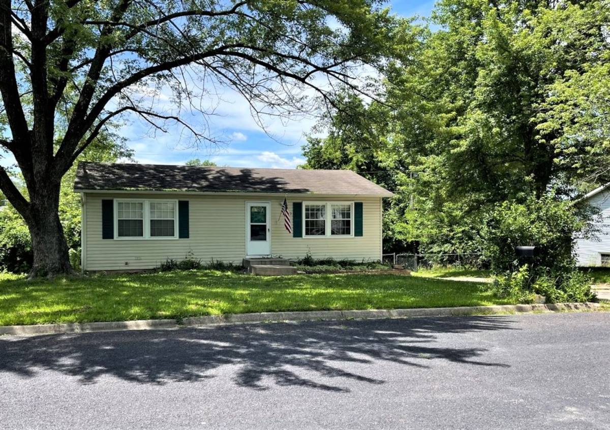 House for rent at 2505 Glenn Dr, Columbia, MO 65202