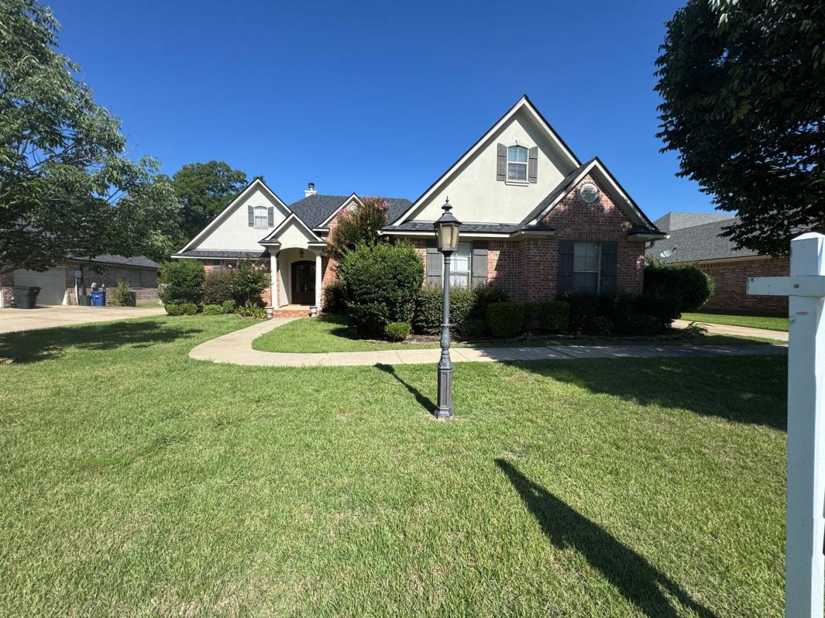 House for rent at 106 Horseguards Ave, Bossier City, LA 71111
