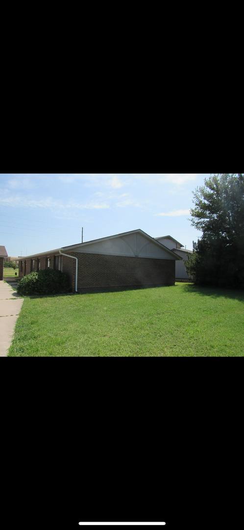 1801 E 24th Ave, Hutchinson, KS 67502