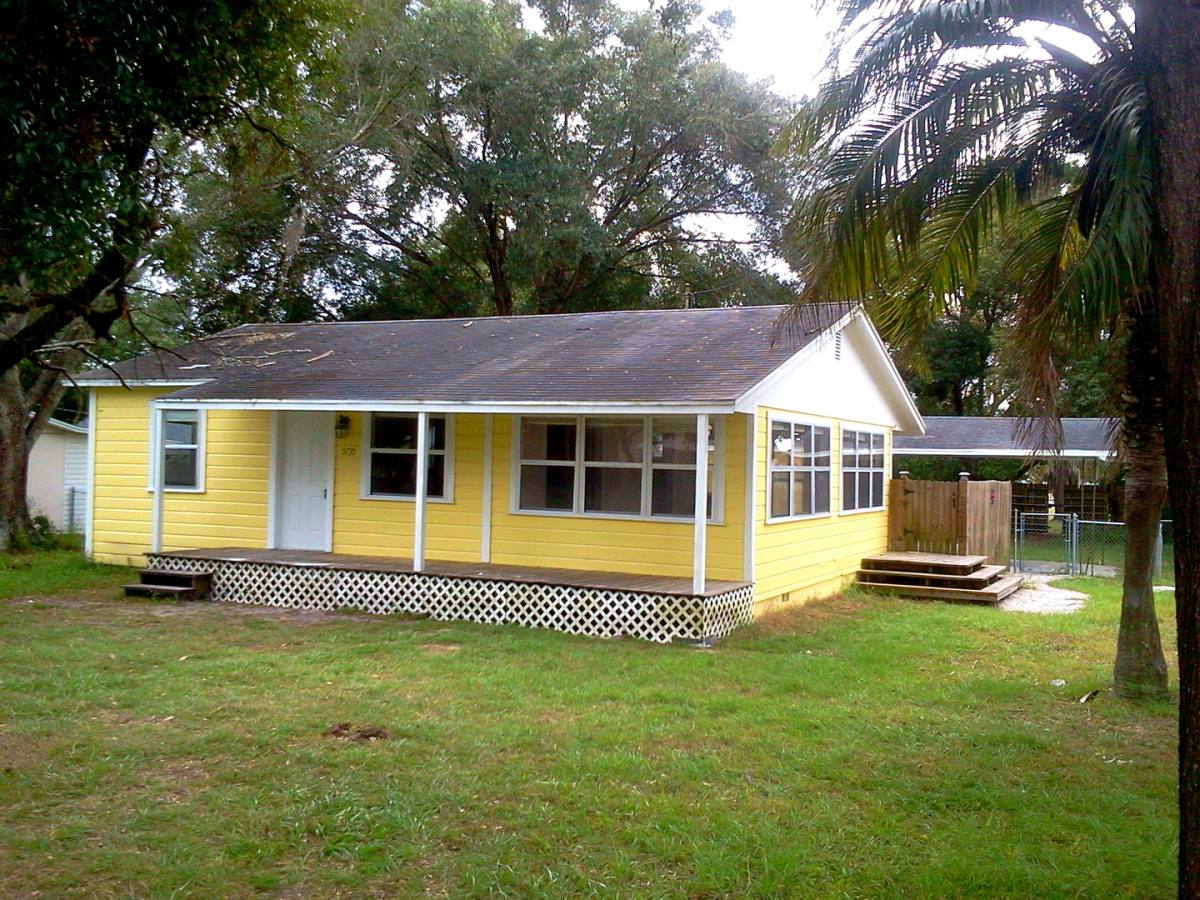 House for rent at 5735 8th St, Zephyrhills, FL 33542
